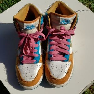 Nike 6.0 shoes for women Sz 8.5